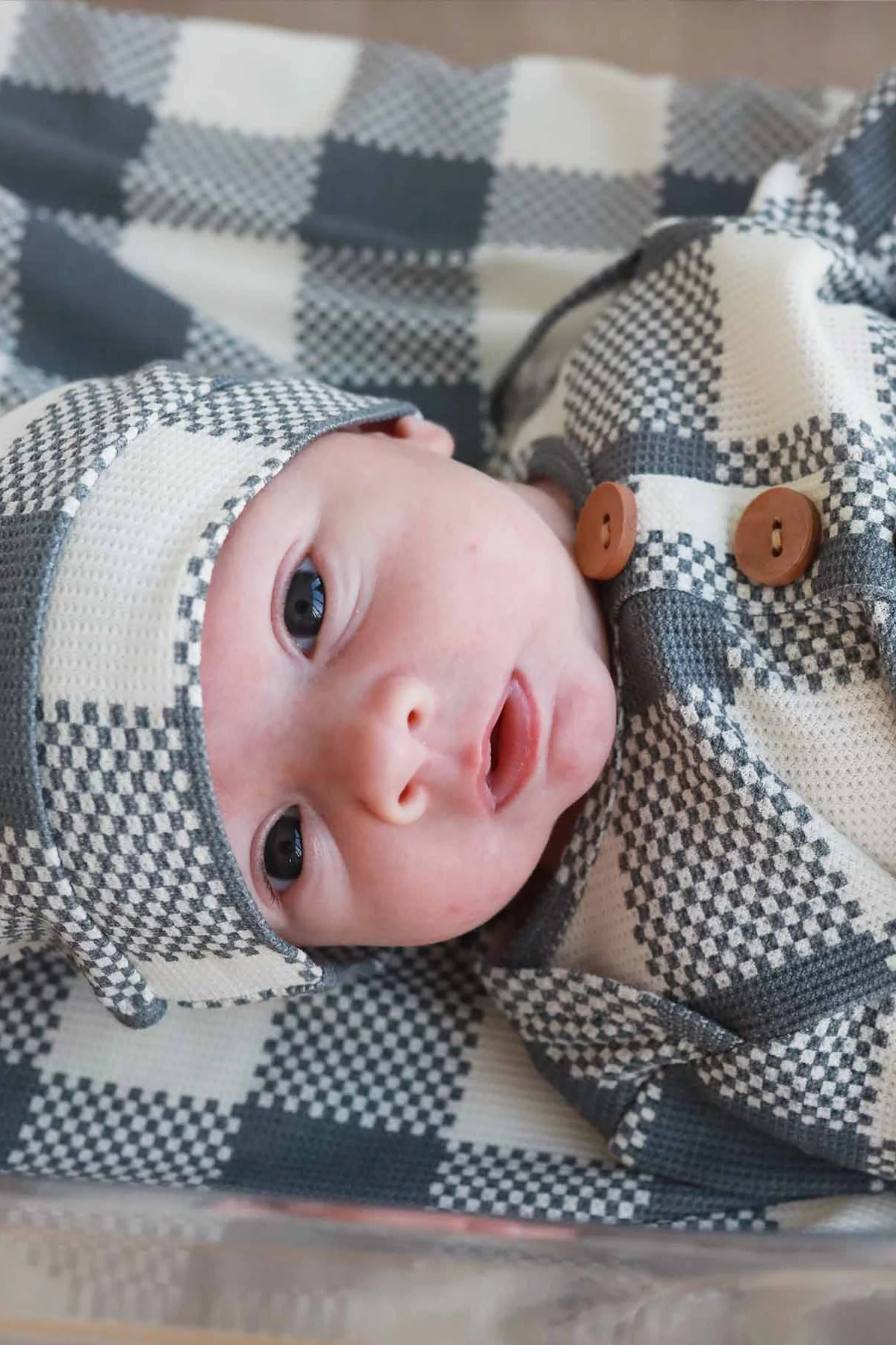 Big Check Bamboo Waffle Newborn Baby Knot Gown & Hat Set | Denim - Image 8