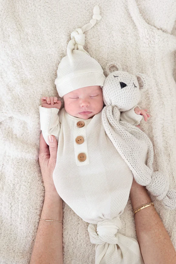 Big Check Bamboo Waffle Newborn Baby Knot Gown & Hat Set | Sand