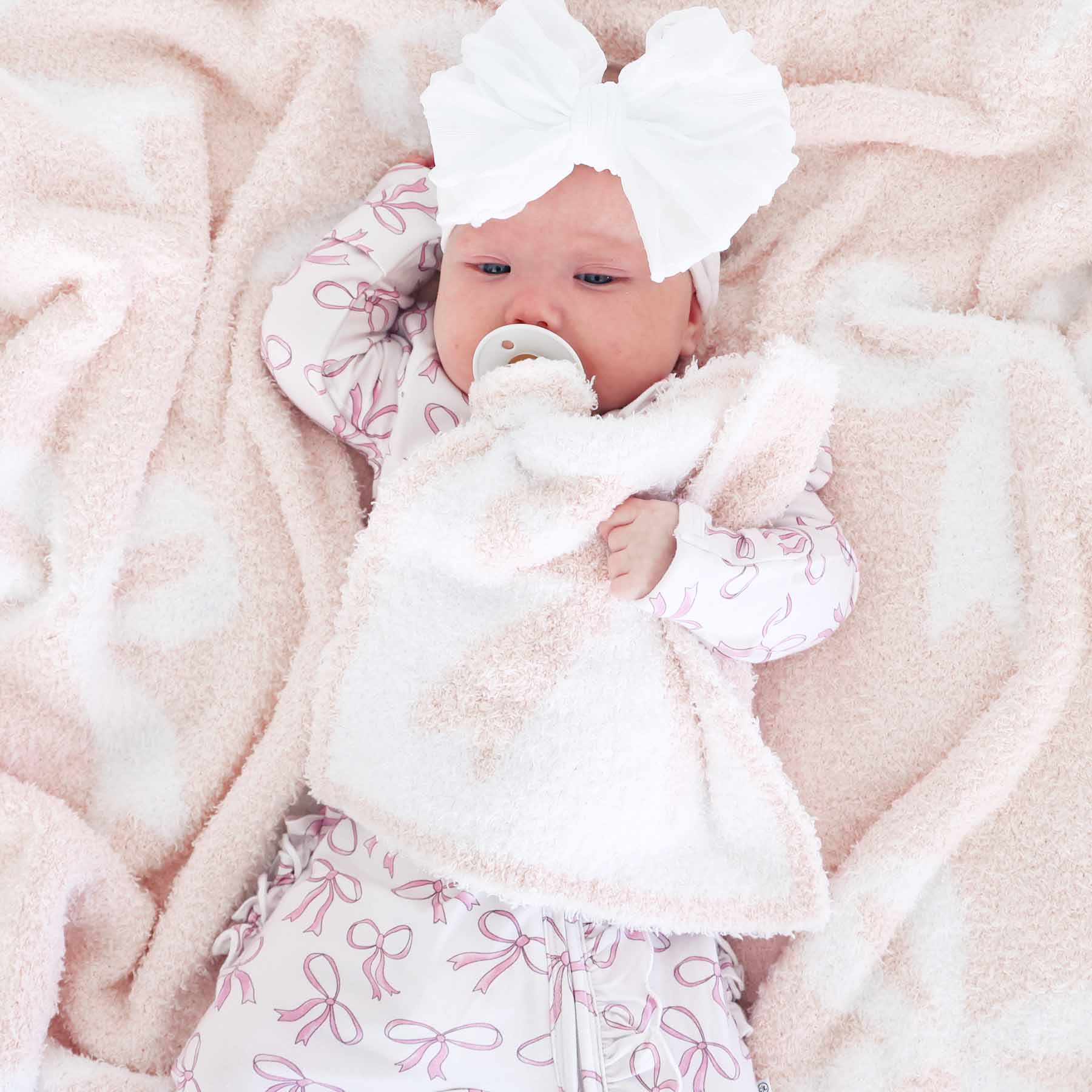 CuddleLane™ Luxe Lovey | Bows - Image 9