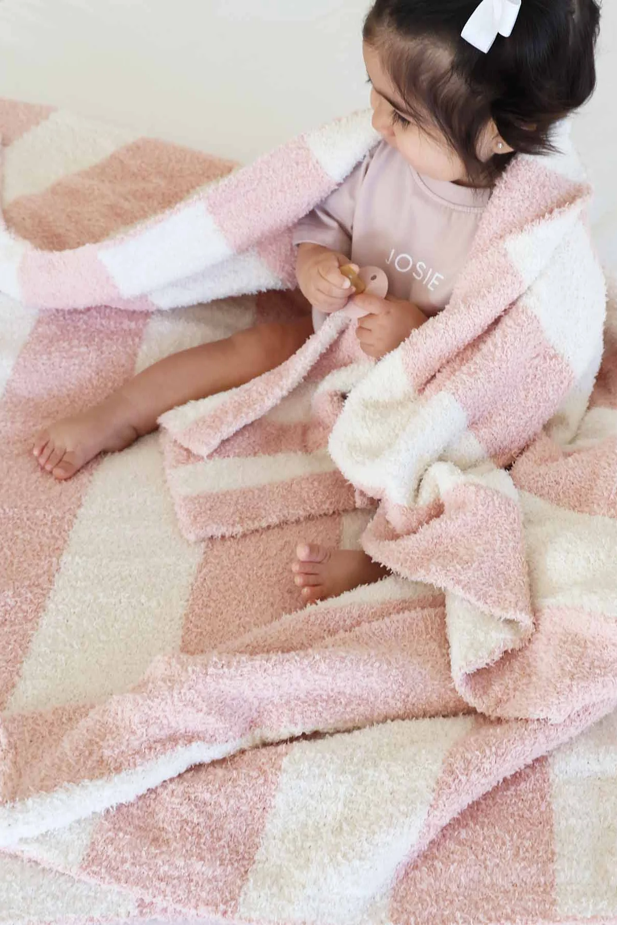 CuddleLane™ Luxe Blankets | Stripe - Image 4