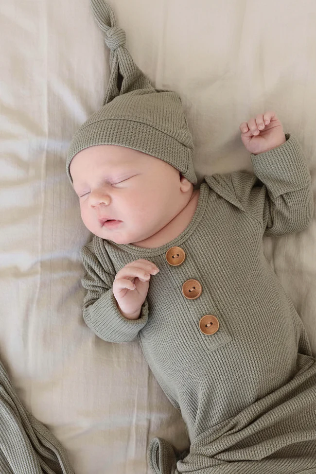 Eucalyptus Bamboo Waffle Newborn Baby Knot Gown & Hat Set - Image 7
