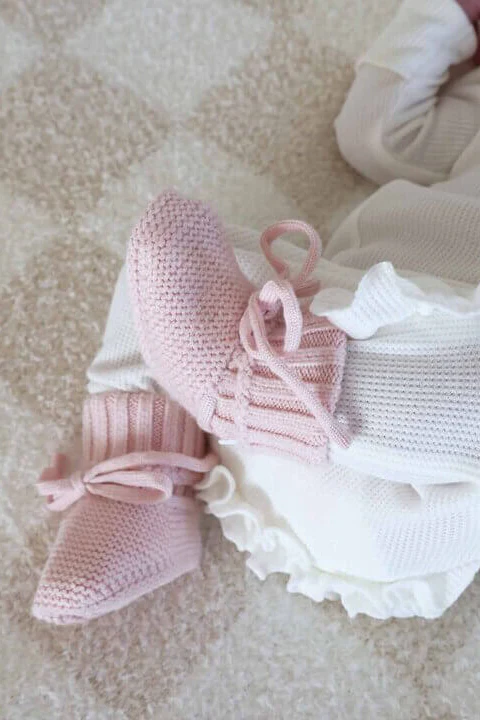 Knit Newborn Bow Booties | Baby Pink - Image 2