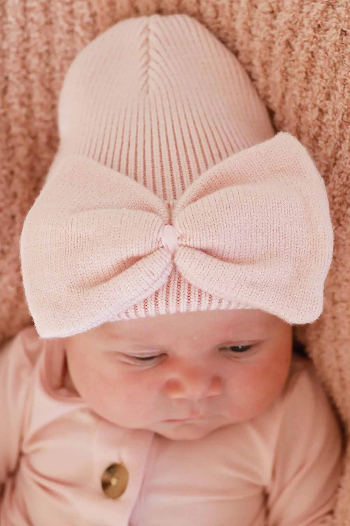 Knit Newborn Bow Beanie | Baby Pink - Image 4