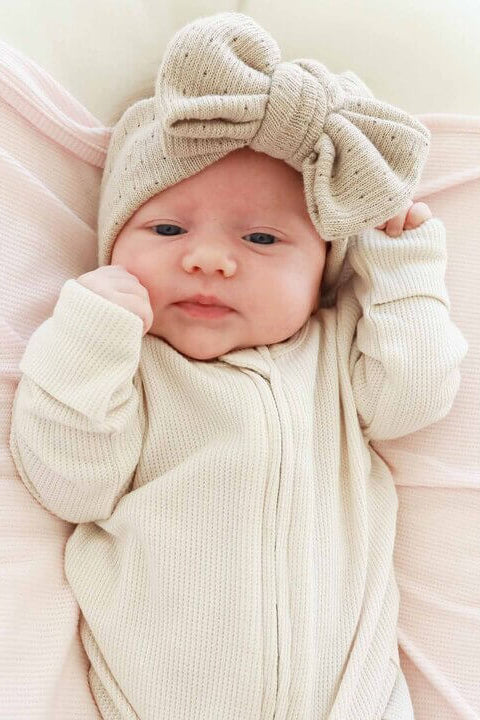 Large Knit Bow - Image 5