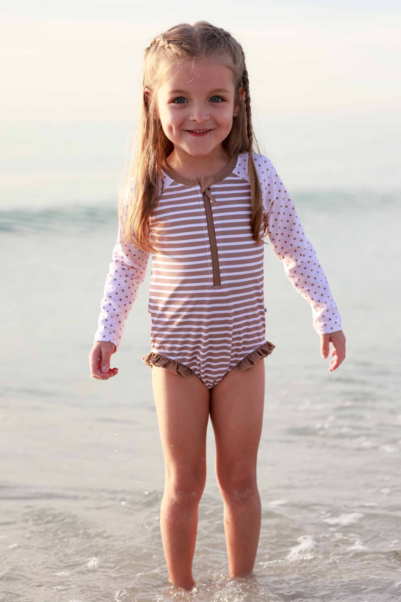 Long Sleeve Rash Guard with Front Zipper | Sandy Stripes - Image 23