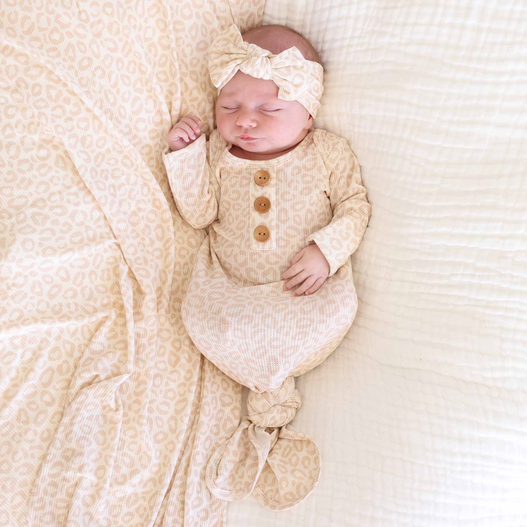 Lovely Leopard Bamboo Waffle Newborn Baby Knot Gown & Hat Set - Image 5