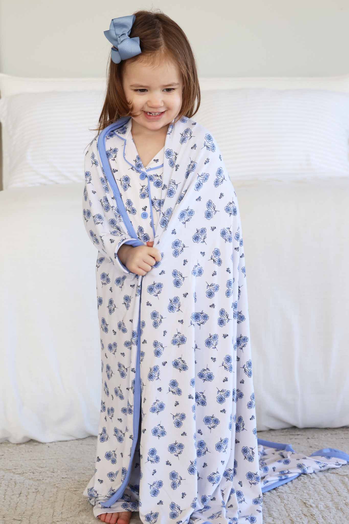 Sapphire Garden Double Sided Bamboo Blanket - Image 7
