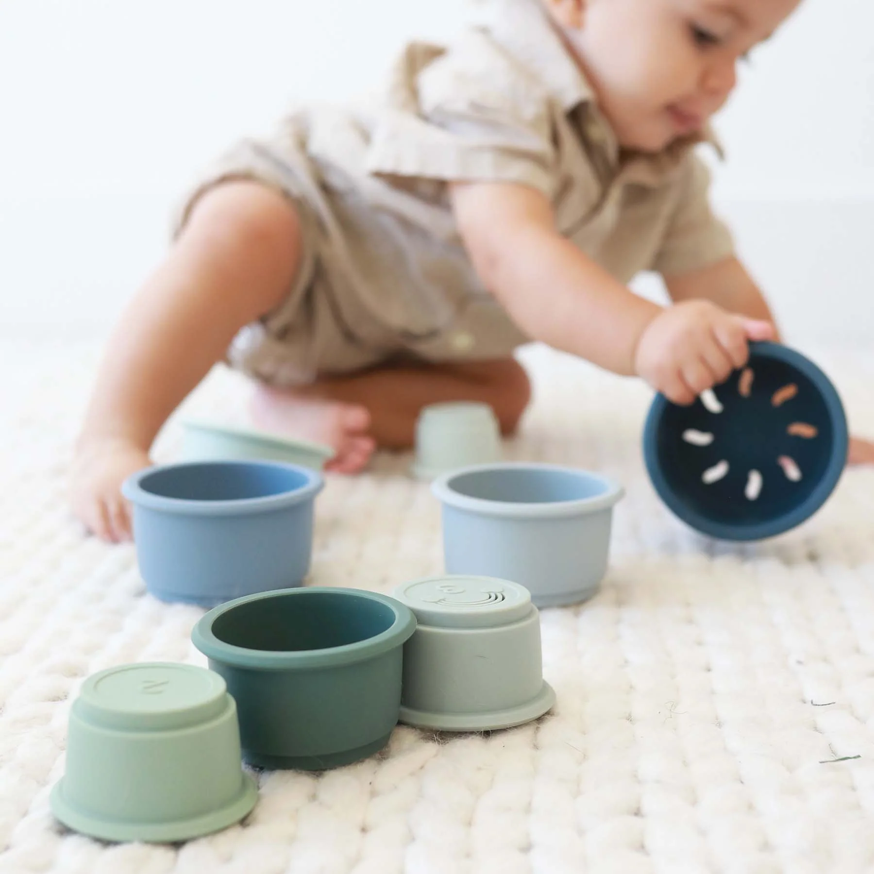 Silicone Stacking Cups - Image 15