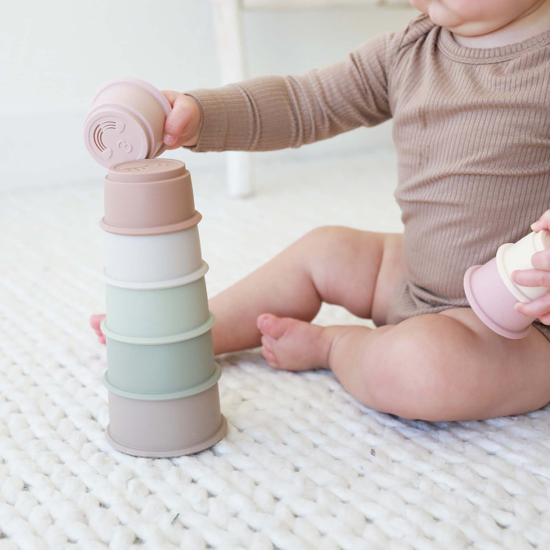 Silicone Stacking Cups - Image 22