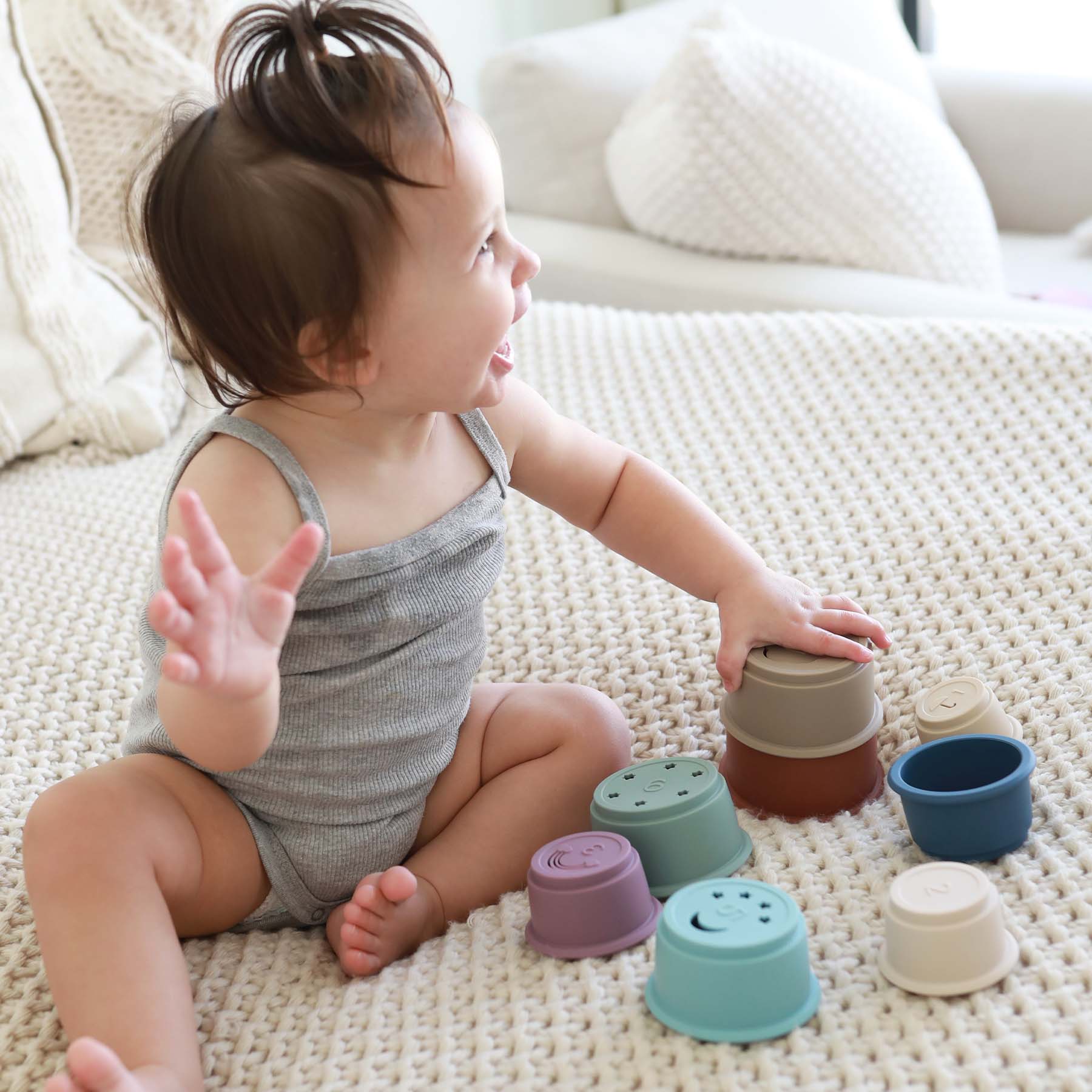 Silicone Stacking Cups - Image 25
