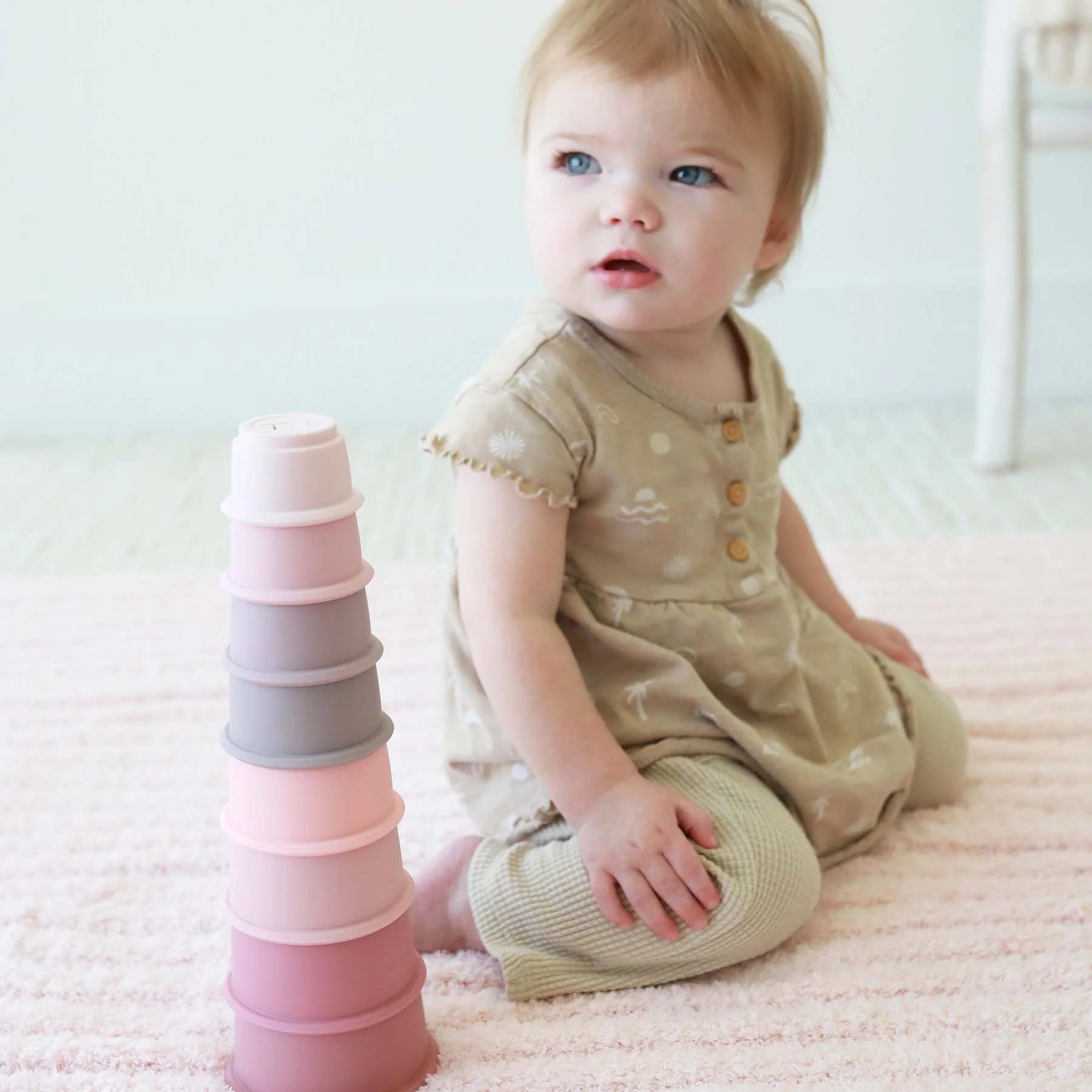 Silicone Stacking Cups - Image 29