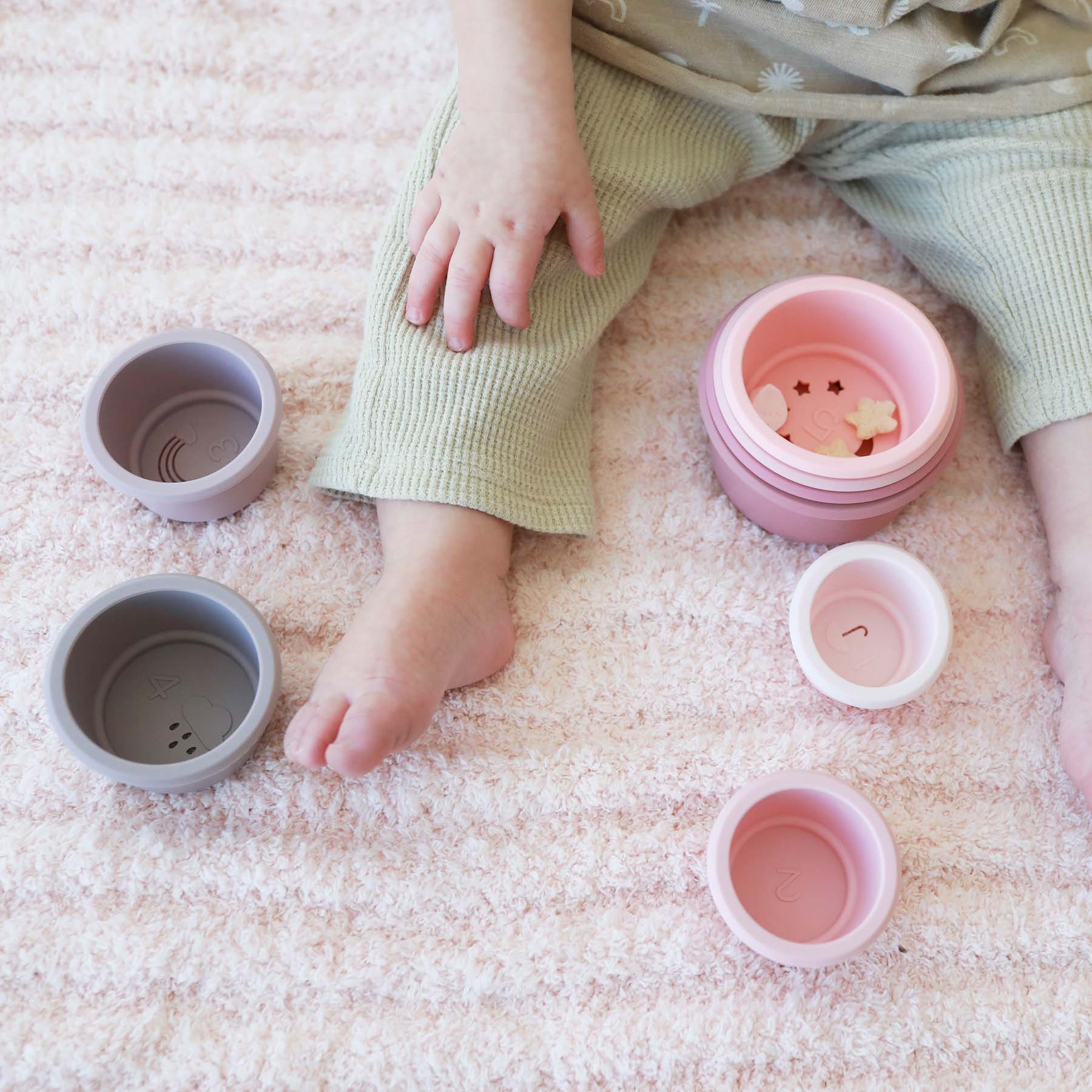 Silicone Stacking Cups - Image 30