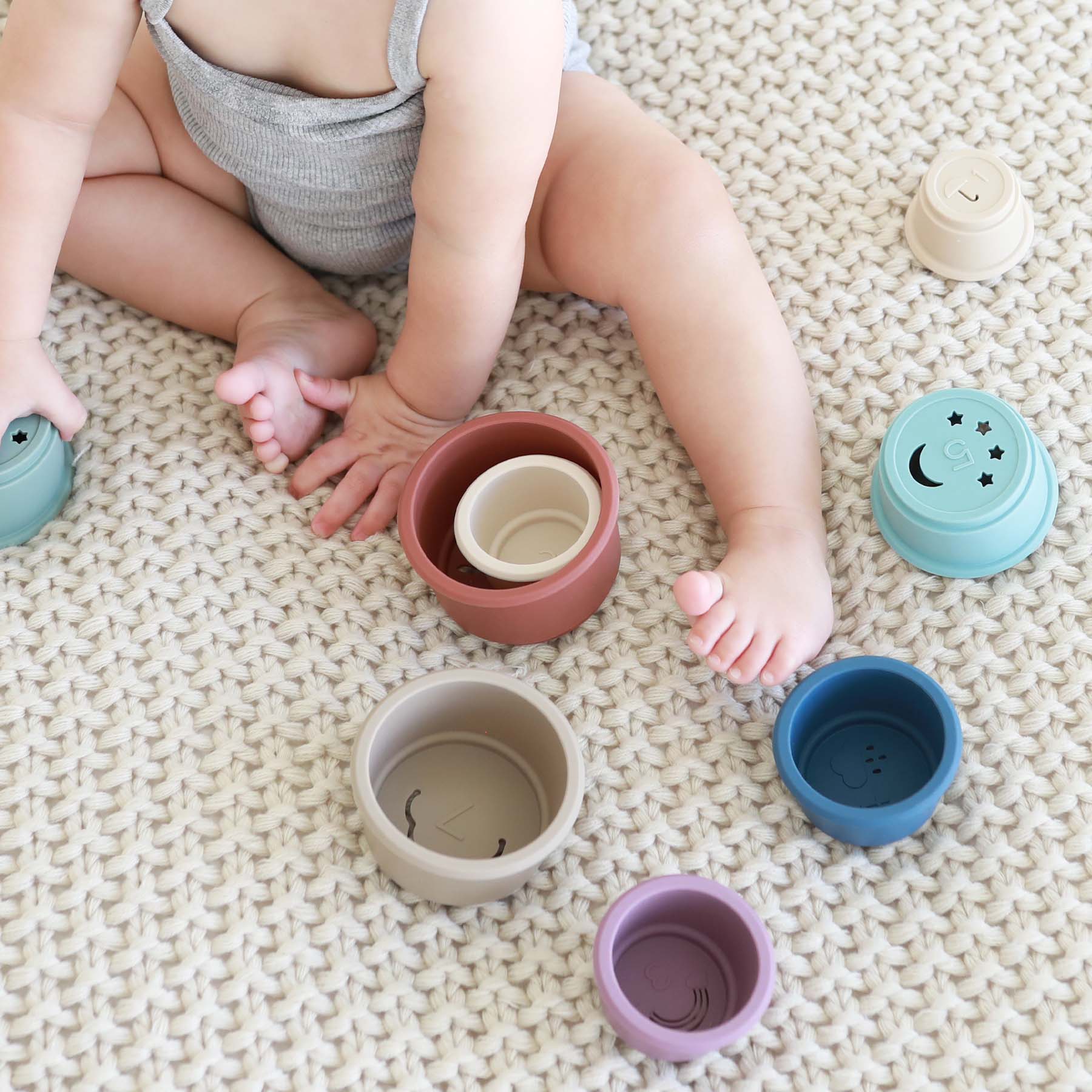 Silicone Stacking Cups - Image 33