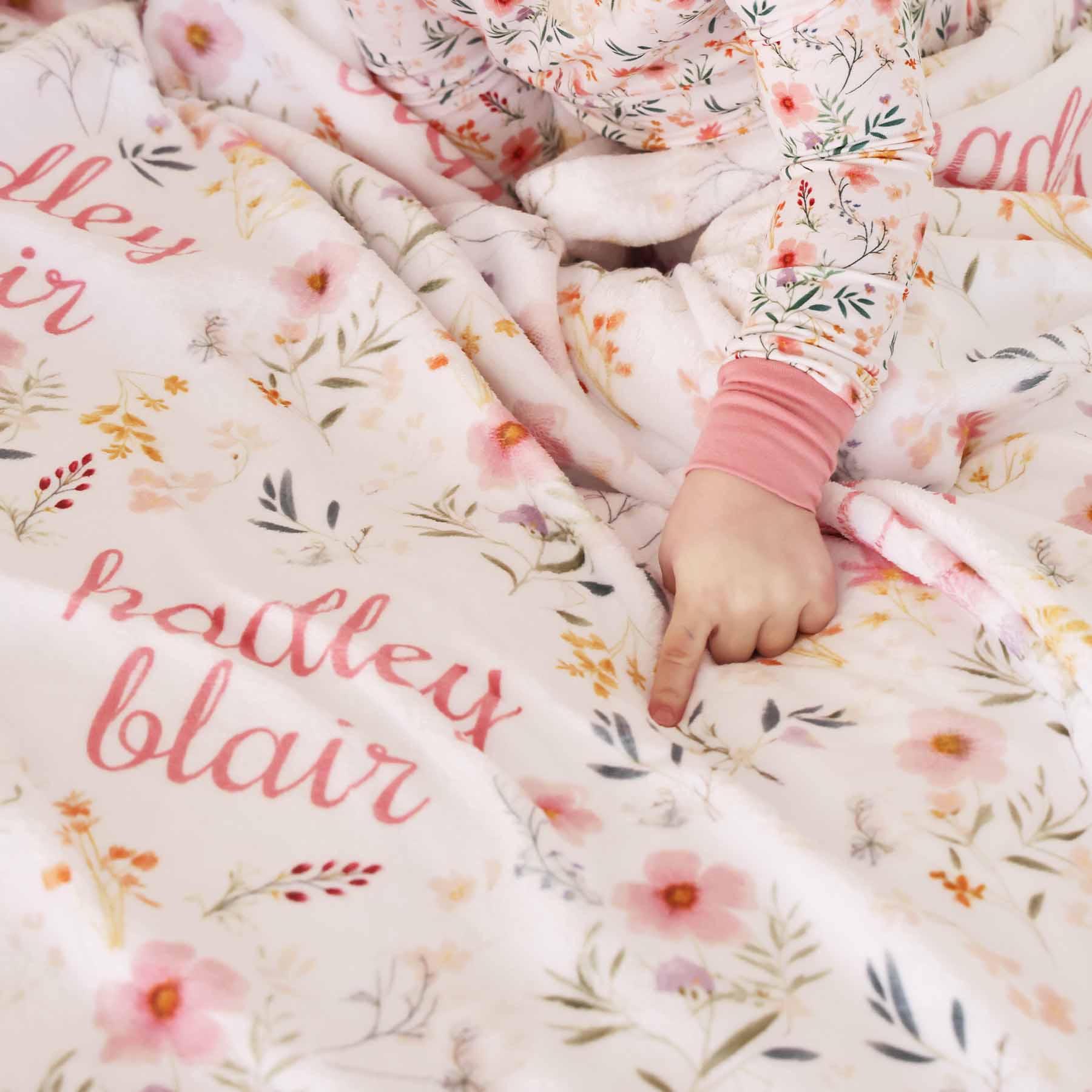 Winnie's Wildflowers Personalized Kids Blanket - Image 9